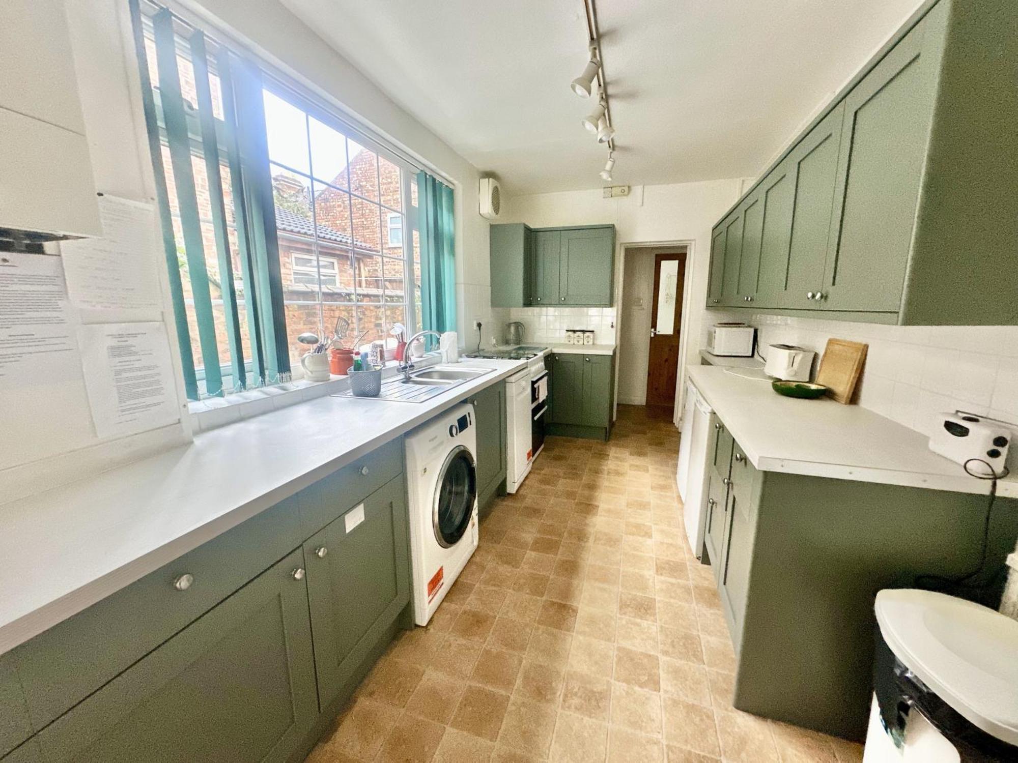 Nunmill Nest By Bishy Road With Free Parking * York